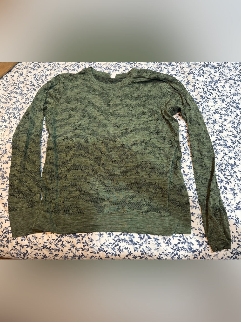 lululemon athletica Green Camouflage Lightweight Long Sleeve Tee